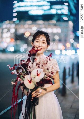 東京駅前撮り、女性モデル 125511304
