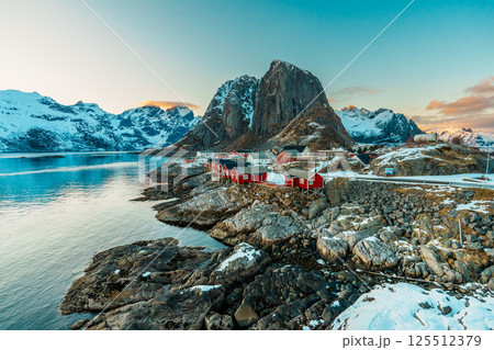 The charming fishing village of Hamnoy, Lofoten The charming fishing village of Hamnoy, Lofoten 125512379