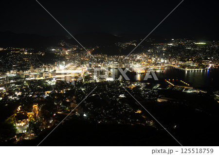 稲佐山から見る長崎の夜景 125518759