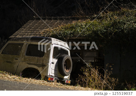 放置された自動車 放置された自動車 125519037