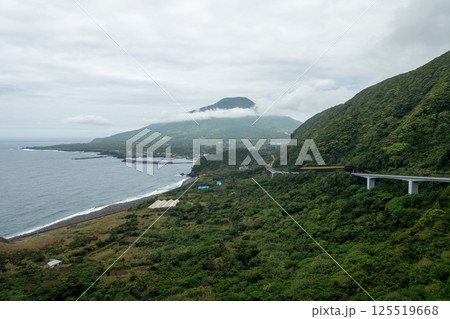 日本の東京都八丈島のとても美しい風景 125519668
