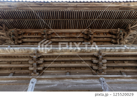 日枝神社 随神門の屋根の桁や垂木 125520029