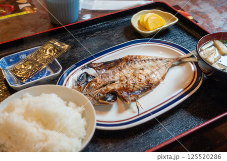 とても美味しい日本の食べ物 125520286