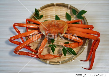新鮮なベニズワイガニ 新鮮なベニズワイガニ 125523065
