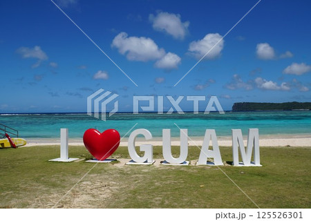 イーパオ・ビーチにあるグアムサイン イーパオ・ビーチにあるグアムサイン 125526301