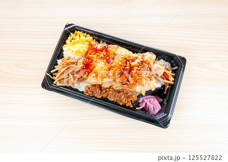 お持ち帰り・鶏の照り焼き弁当 125527822