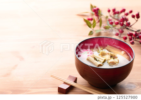 春の贅沢 イタドリのお味噌汁 125527980