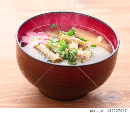 春の贅沢 イタドリのお味噌汁 春の贅沢 イタドリのお味噌汁 125527987
