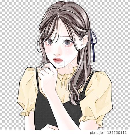 不満そうな表情の女性 125530111