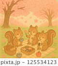 お花見を楽しむリスたちのピクニック 125534123