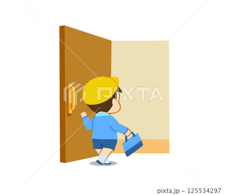 家の中に入る男の子 家の中に入る男の子 125534297