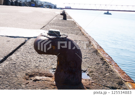 漁港のビット　 125534883