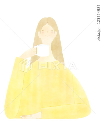 コーヒー、紅茶を飲む女性 125534985