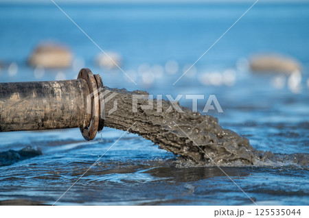 Beach restoration using a sand transfer system 125535044
