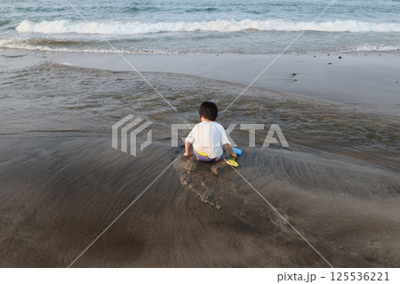 ビーチ 浜辺 渚 125536221