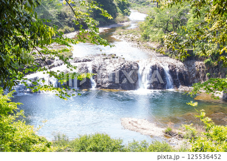 蔦の渕 奥三河のナイアガラ(愛知県北設楽郡東栄町) 蔦の渕 奥三河のナイアガラ(愛知県北設楽郡東栄町) 125536452