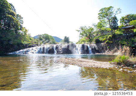 蔦の渕　奥三河のナイアガラ（愛知県北設楽郡東栄町） 125536453