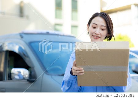 女性 作業着 配達 女性 作業着 配達 125538385