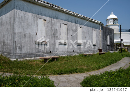 古い歴史を持つ樫野埼とそこに建つ灯台 125541957