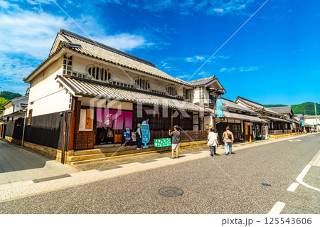 【重要伝統的建造物群保存地区】矢掛宿 初夏の宿場町の風景13 岡山県小田郡矢掛町 【重要伝統的建造物群保存地区】矢掛宿 初夏の宿場町の風景13 岡山県小田郡矢掛町 125543606