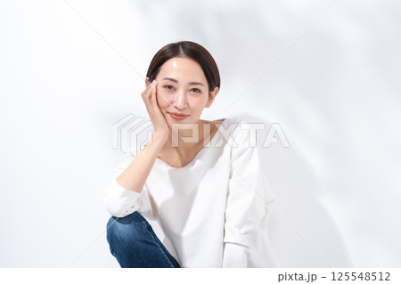 日差し ビューティー 夏 日差し ビューティー 夏 125548512