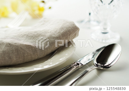 テーブルセッティング(シンプル・イメージ) テーブルセッティング(シンプル・イメージ) 125548830
