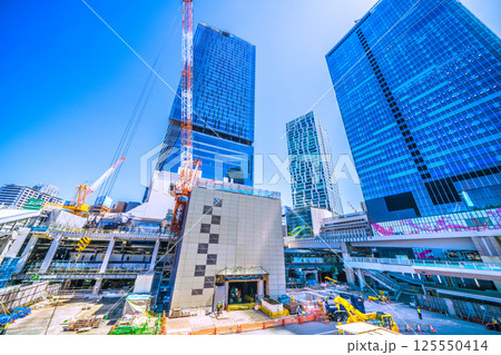 日本の東京都市景観西口閉鎖。新たに西口の出入口通路が左奥に…さよなら渋谷駅西口 125550414