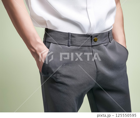 ジェンダーレスファッション 性別にとらわれないファッションスタイルのイメージ素材 ジェンダーレスファッション 性別にとらわれないファッションスタイルのイメージ素材 125550595