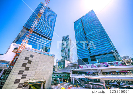 日本の東京都市景観西口閉鎖。（新たに西口の出入口通路が左側奥に）…さよなら渋谷駅西口 125556094