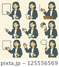 説明しているスーツ姿の女性の上半身セット 125556569