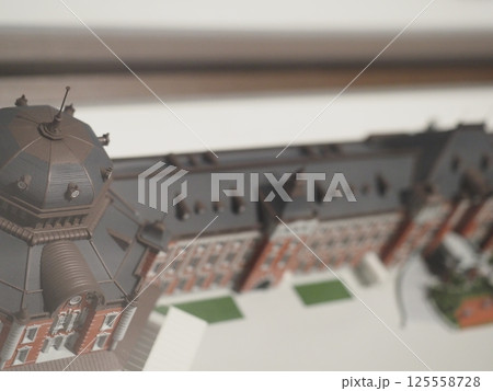 東京駅丸の内口　赤レンガ駅舎 125558728