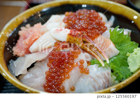 海鮮丼 125560197