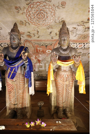【スリランカ】ダンブッラ石窟寺院 【スリランカ】ダンブッラ石窟寺院 125565844