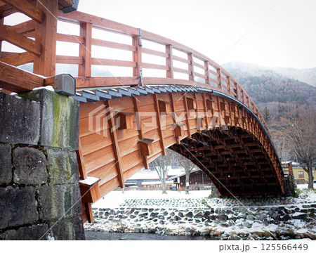 中山道奈良井宿の橋 125566449
