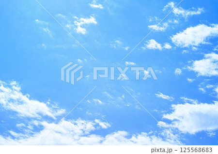 青空と雲イメージ 125568683