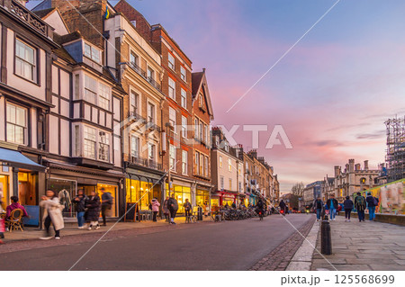 Cambridge city skyline, cityscape of England 125568699