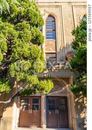 大阪医科薬科大学歴史資料館（旧大阪高等医学専門学校別館）ヴォーリズ設計の昭和レトロビル　大阪府高槻市 125569567