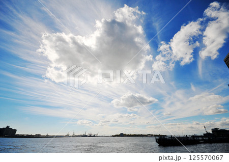 photo of clouds over the bay 125570067
