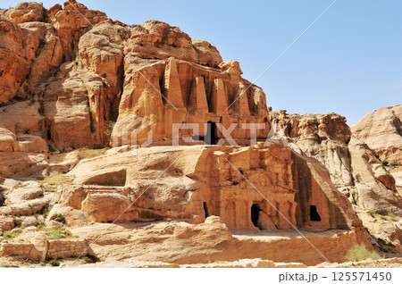Ruins of ancient temples in Petra, Jordan 125571450