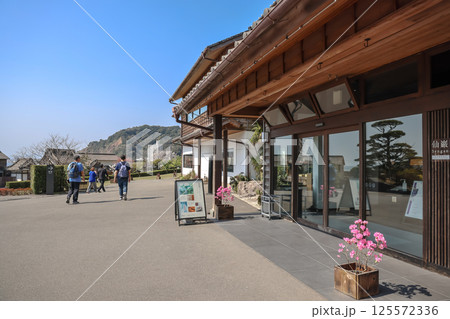 March 23 2025 Serene Japanese Garden with Tranquil Pond and Traditional March 23 2025 Serene Japanese Garden with Tranquil Pond and Traditional 125572336
