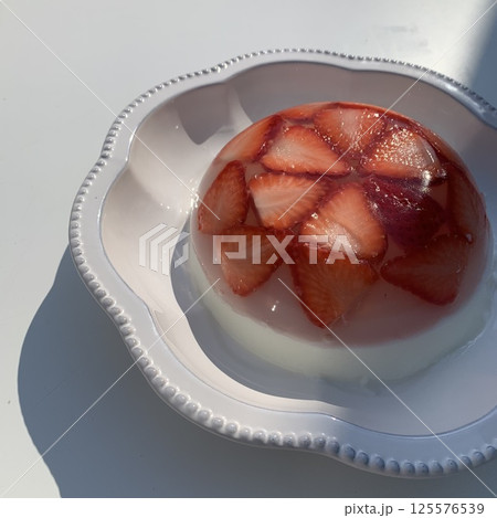 いちごプリン 125576539