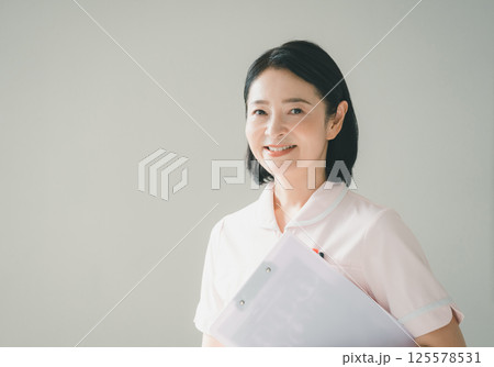 50代看護師 125578531