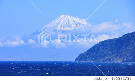西伊豆から見た富士山 125581755