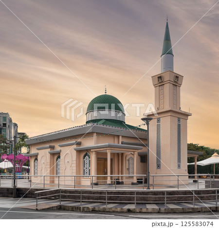 Exploring Surau Perempuan Mosque in Bandar Seri Begawan at Sunset Near Gadong Night Market 125583074