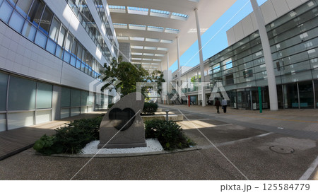 神奈川県立保健福祉大学 125584779