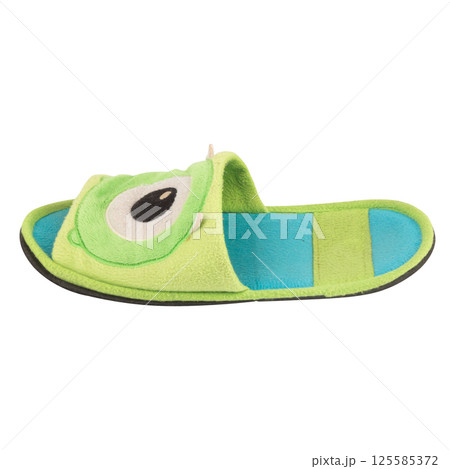 Home slippers cartoon isolated on white background 125585372