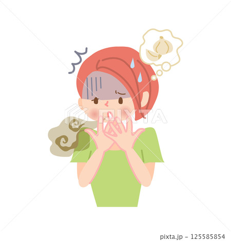 ニンニクを食べて口臭が気になる女性 125585854