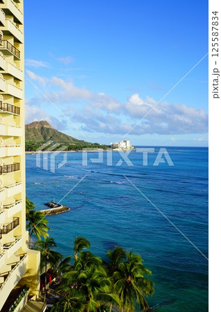 ハワイの青い海 ハワイの青い海 125587834
