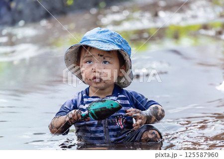 親子で田植え体験　幼児 125587960