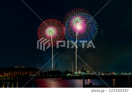 みなとみらいスマートフェスティバル　花火大会 125589387